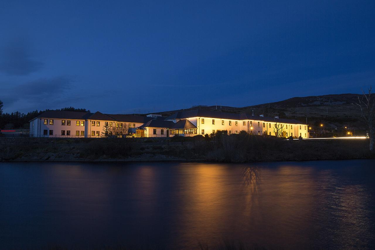 An Chuirt Hotel, Gweedore, Donegal Extérieur photo