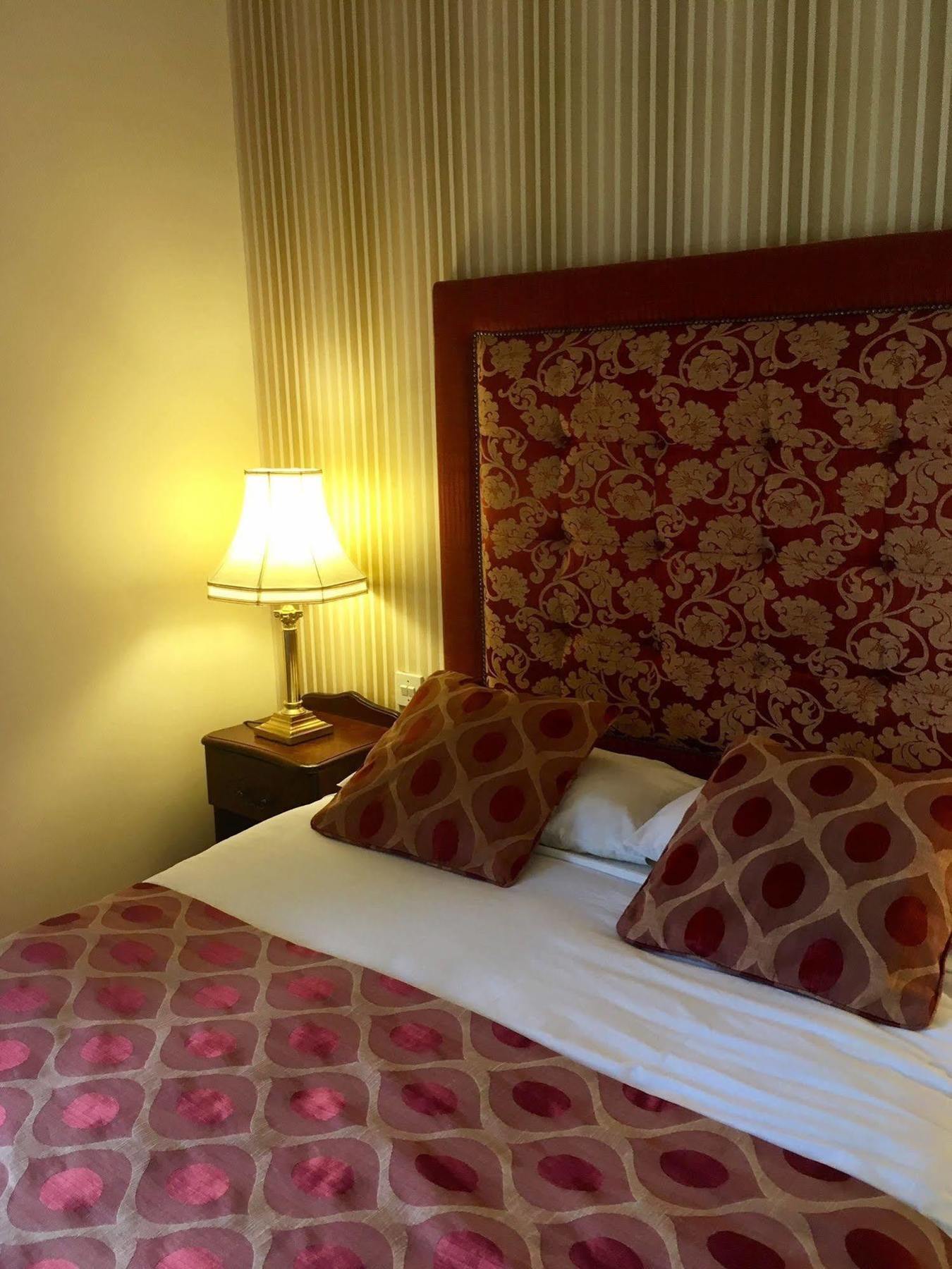 An Chuirt Hotel, Gweedore, Donegal Extérieur photo